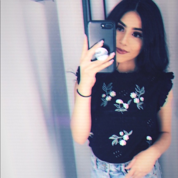 Meet your Posher, Amanda - Picture 1 of 1